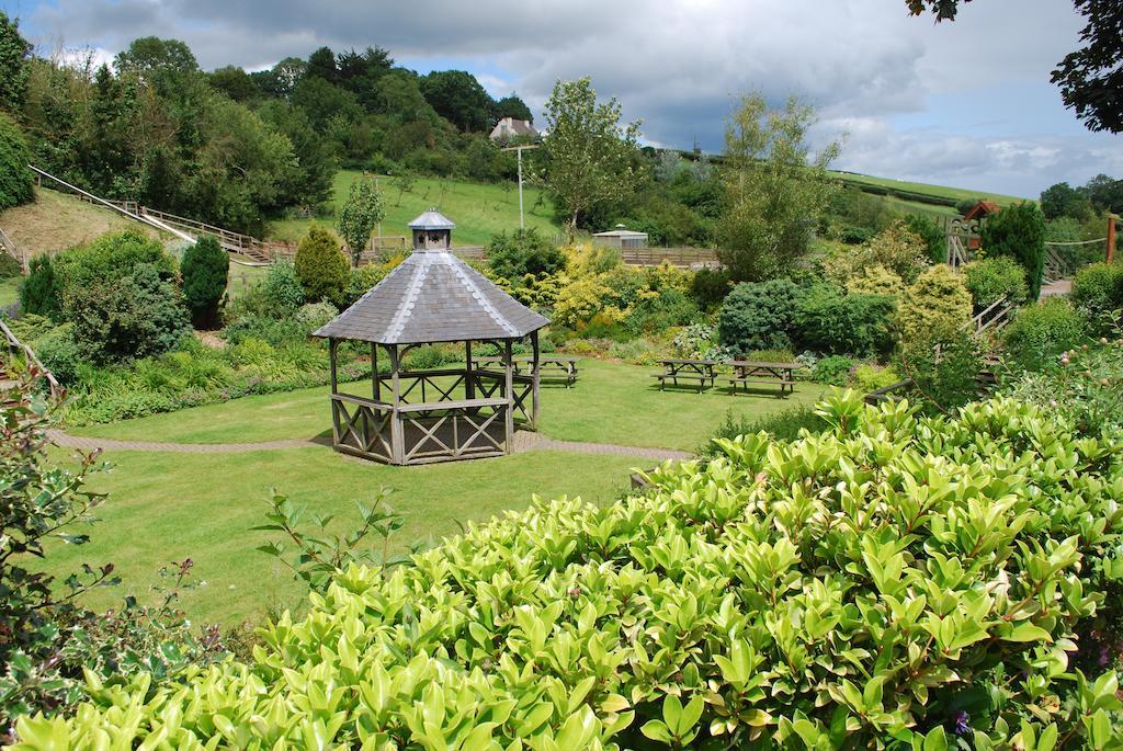 The Waie Inn Copplestone Bagian luar foto